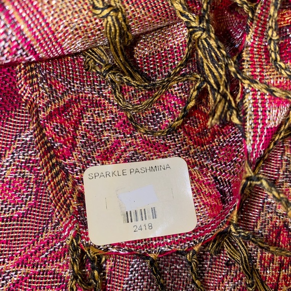 Pashmina - Picture 6 of 7